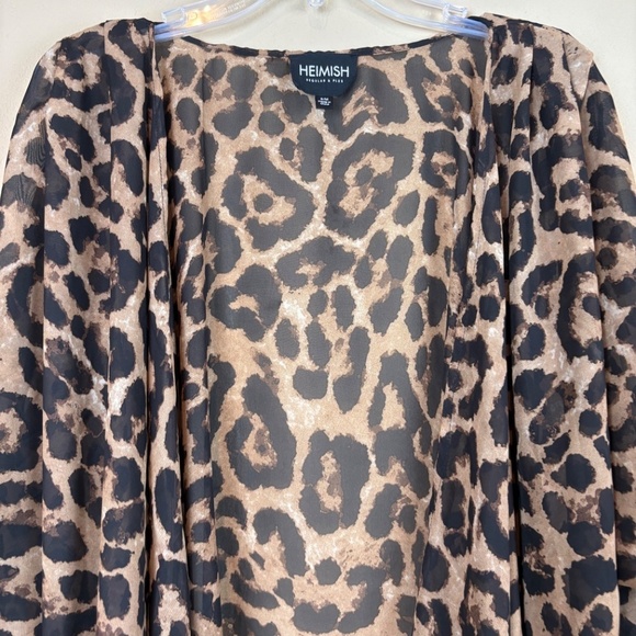 Heimish Black/Brown Leopard Sheer Kimono Cardigan w/ Pleated Shoulder Seams - Picture 2 of 8